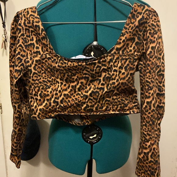 Zara Animal print crop top zip front Large - Picture 4 of 6